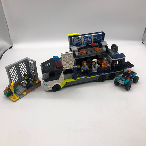 Mobile Crime Lab Truck 60418 - Used LEGO City Set