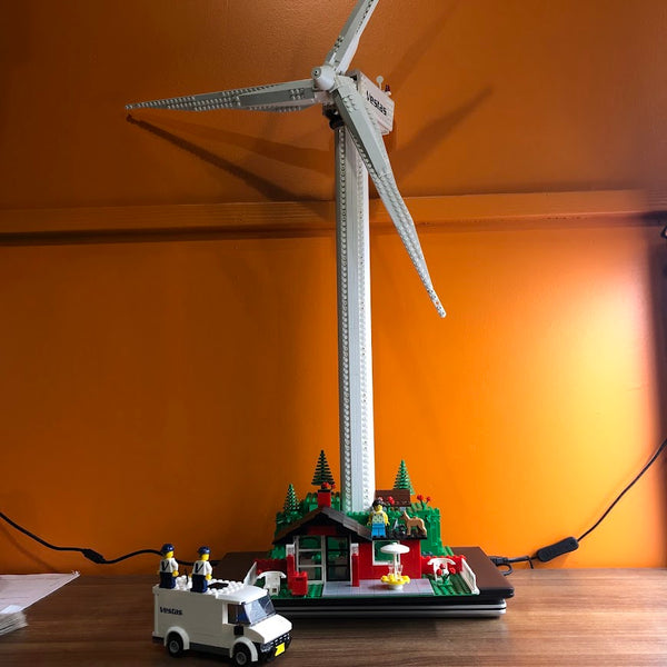 Vestas Wind Turbine 10268 - Used Lego Creator set